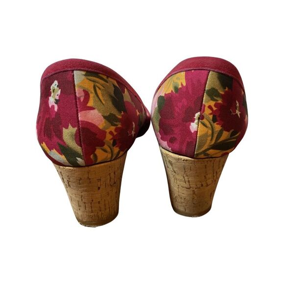 Bettye Muller Women’s Wedge Style Cheeky Tulip Pink Floral Print Sz 11 Orig Box - Picture 5 of 7